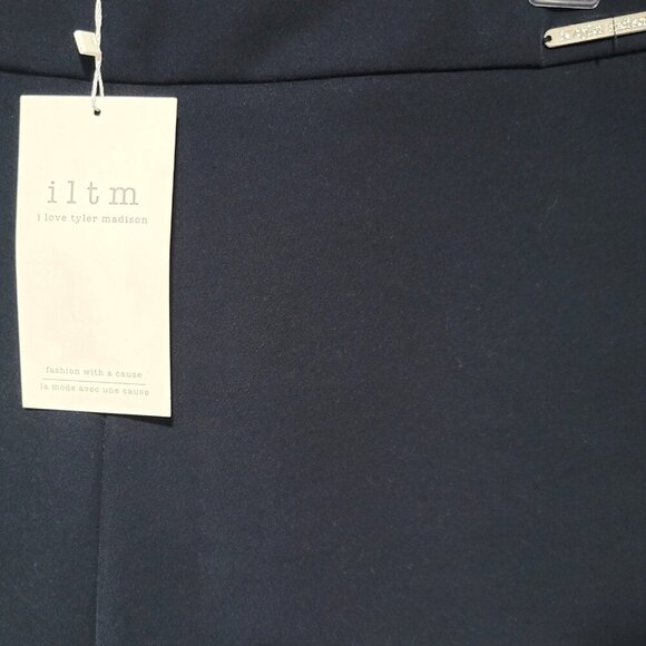 I Love Tyler Madison Shorts Large NWT Women Navy Blue Stretch Pockets - Picture 3 of 4